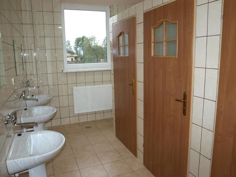 Ostrowiec Świętokrzyski Hostel Hutnik מראה חיצוני תמונה